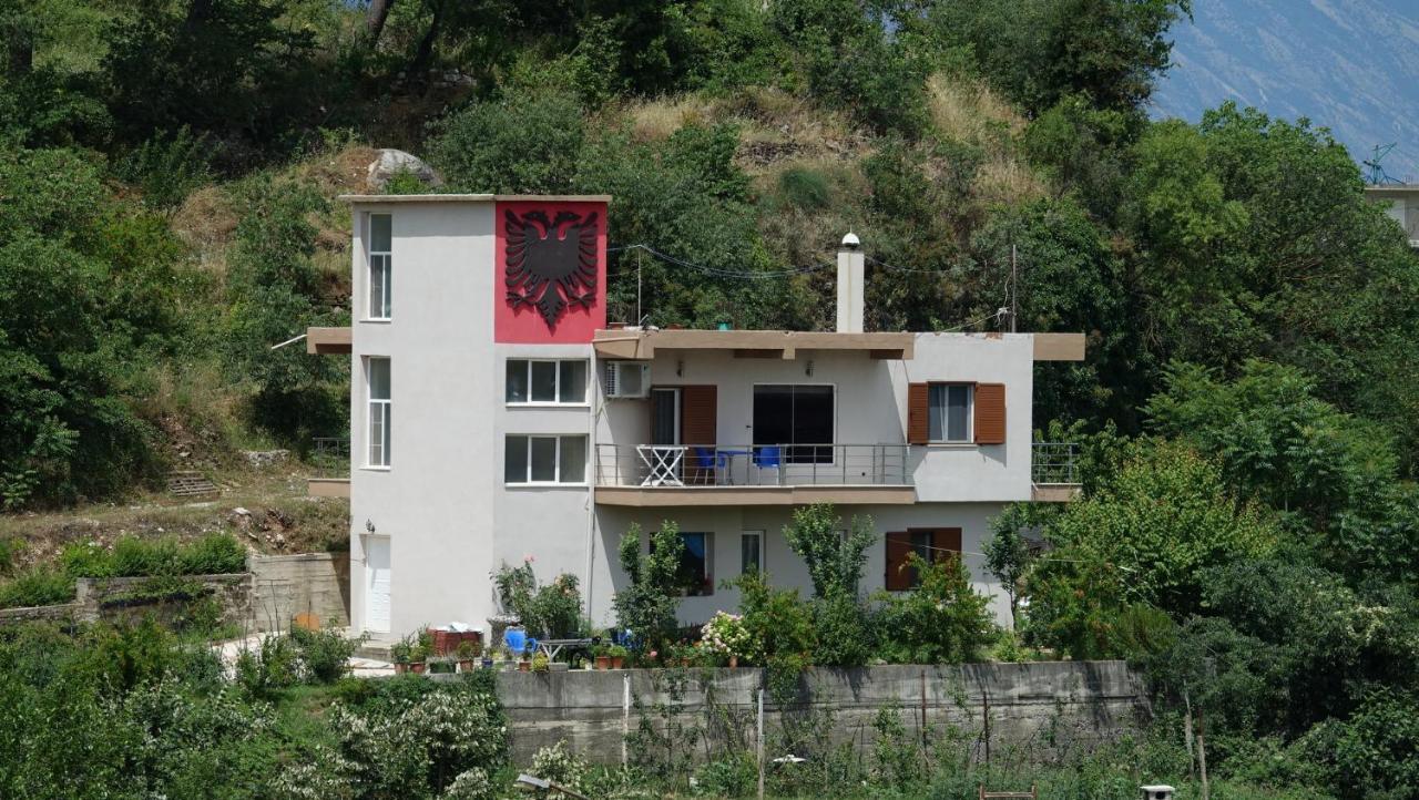 Villa Eagle House Përmet Exterior foto